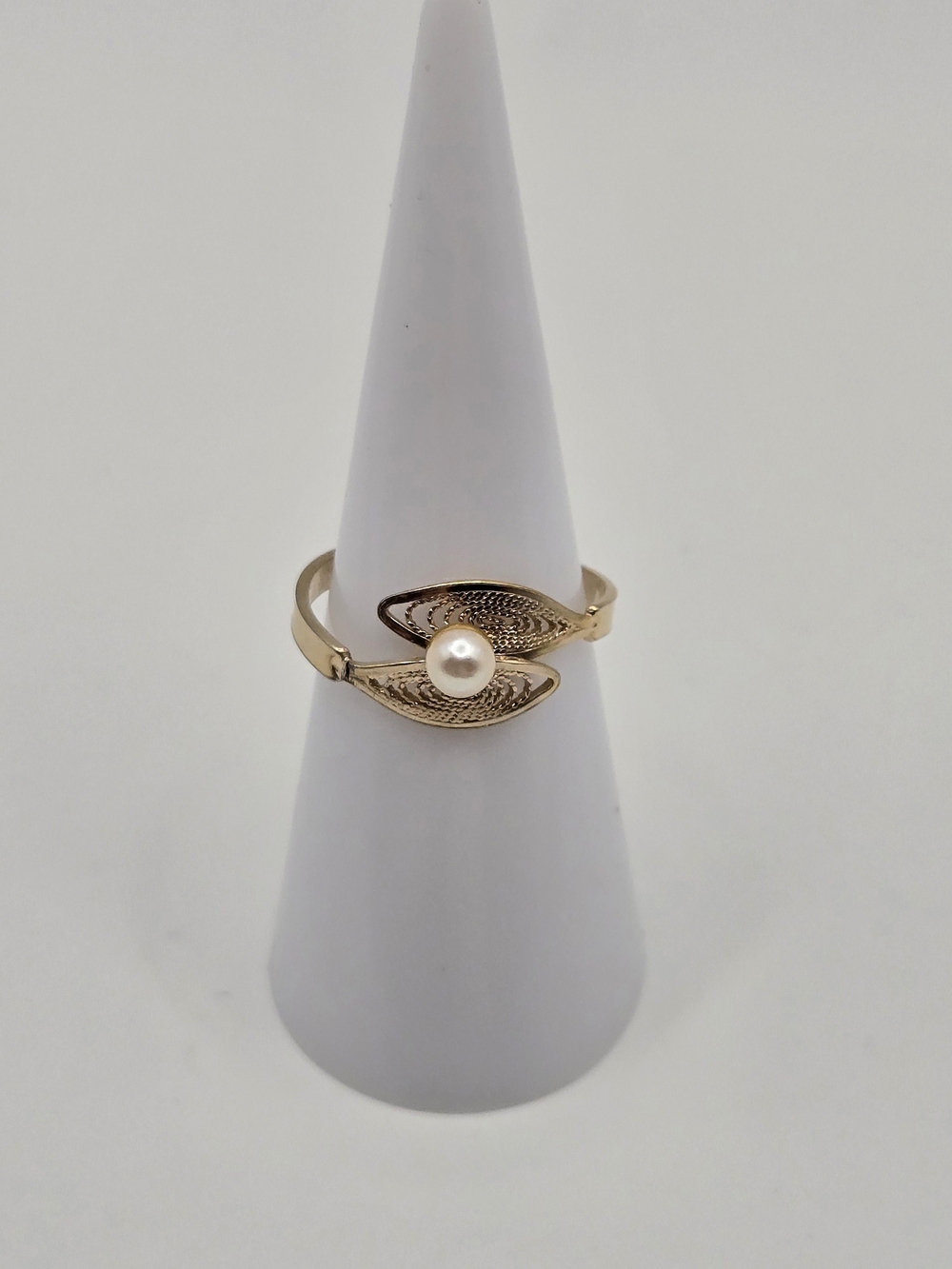 Vintage ESPO Gold Filled Genuine Cultured Pearl Ring